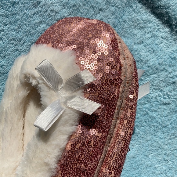 Pink sequin off white faux fur ballet slippers w bow size S - M - Picture 8 of 9
